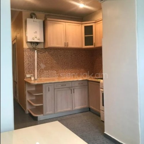 2 Սենյականոց Բնակարան Քարե Շենքում, 60քմ, 5/5 հարկ, Կապիտալ Վերանորոգված, Կահավորված, Արևկող