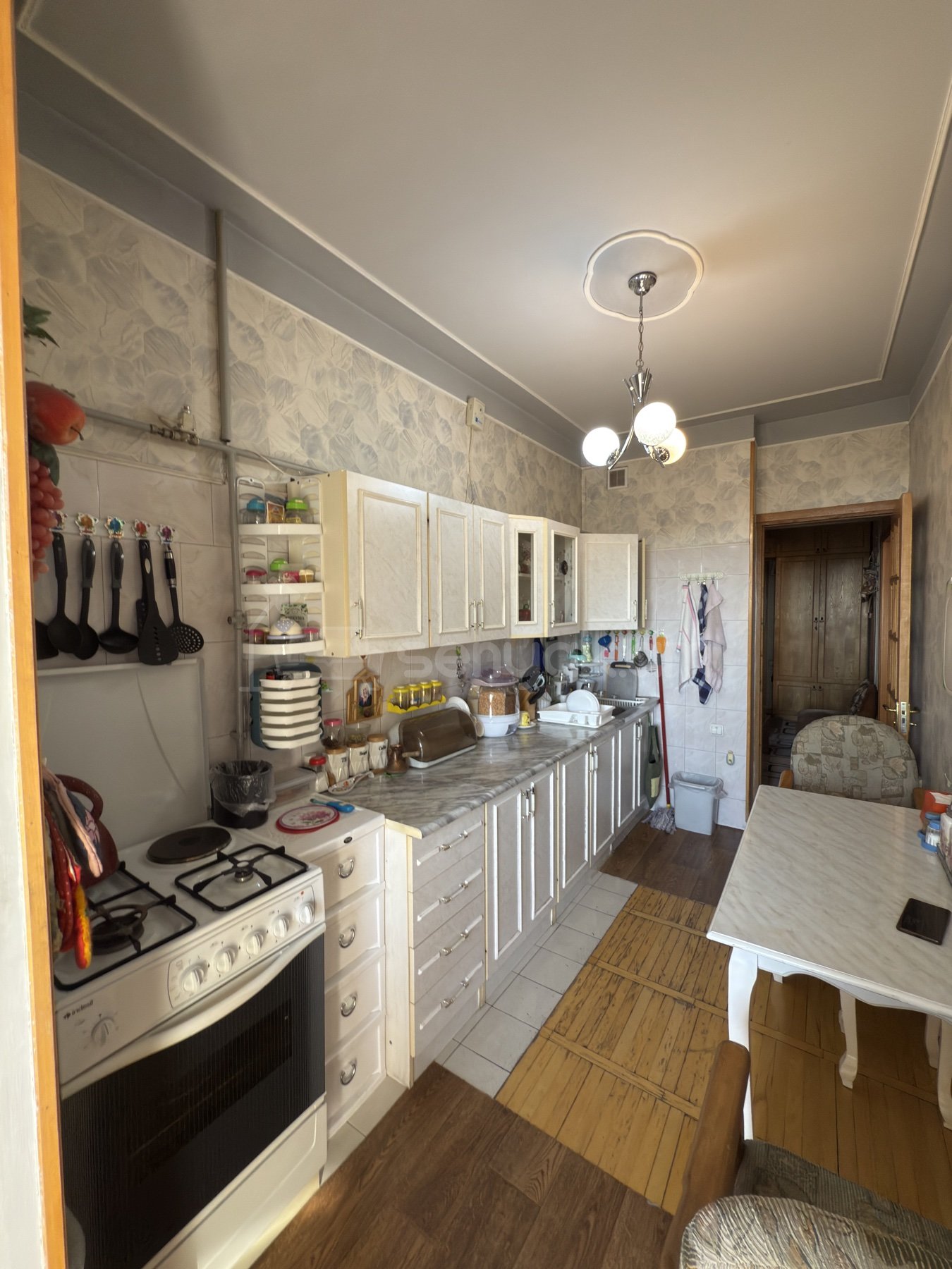 3 Սենյականոց Բնակարան, 77քմ, 7/9 հարկ, Նորմալ Վիճակում