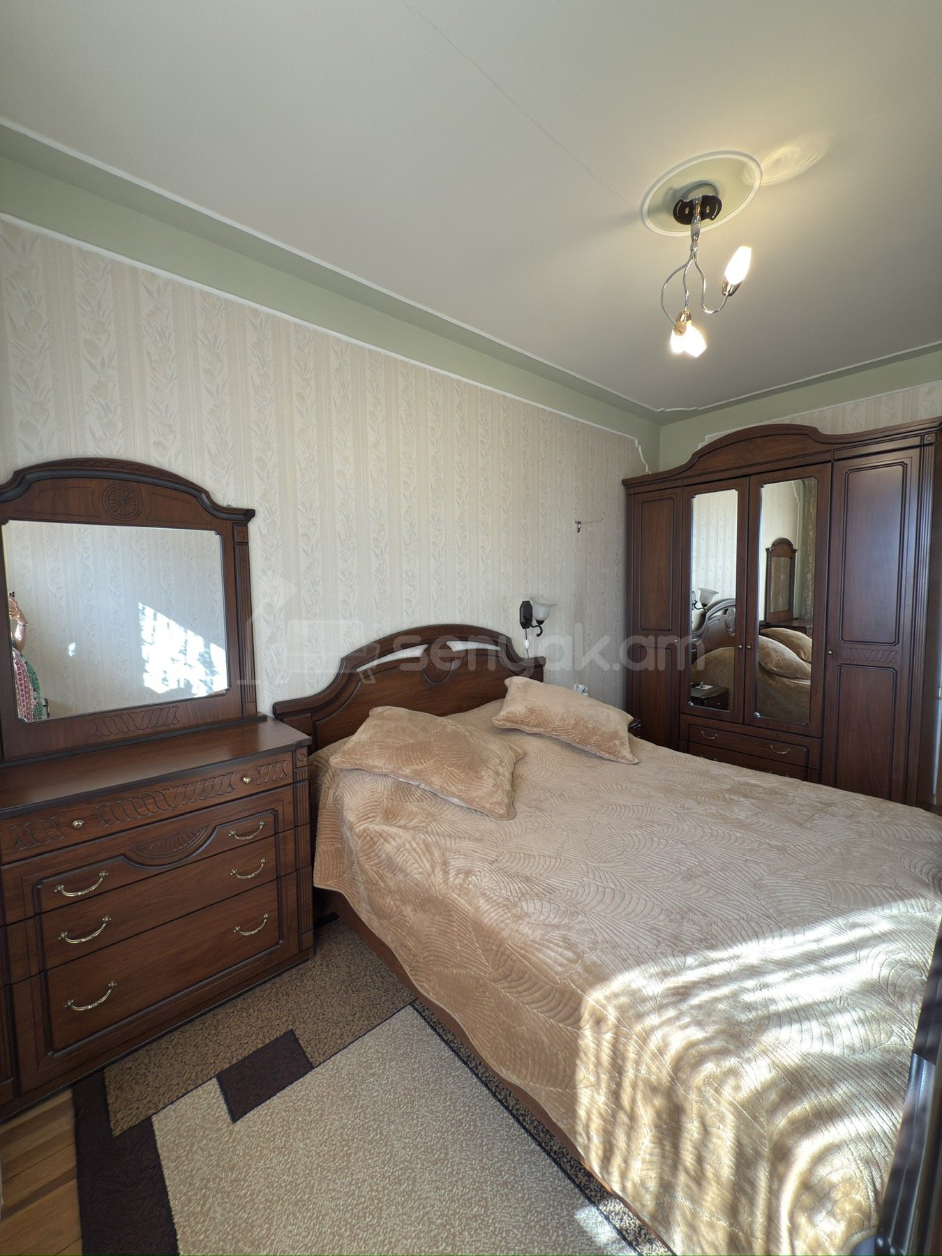 3 Սենյականոց Բնակարան, 77քմ, 7/9 հարկ, Նորմալ Վիճակում