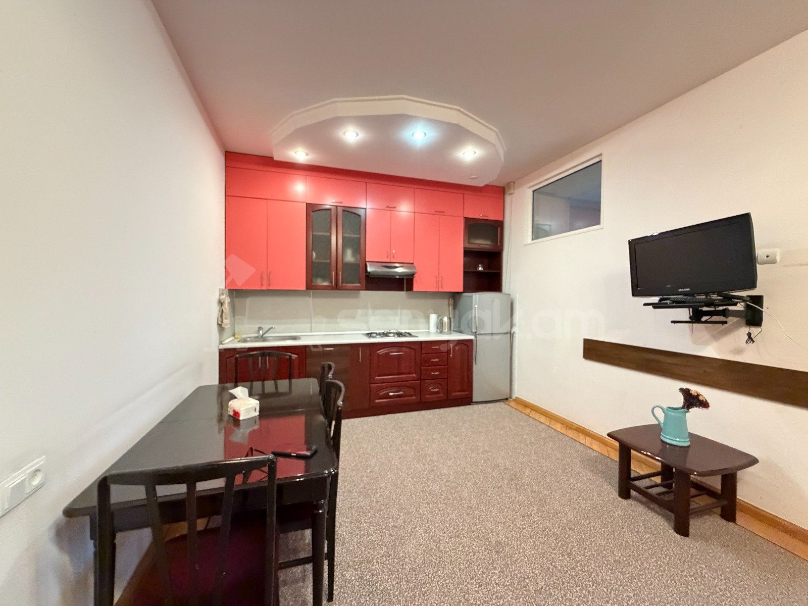 3 Սենյականոց Բնակարան Քարե Շենքում, 52քմ, 2/5 հարկ, Կապիտալ Վերանորոգված, Կահավորված, Արևկող