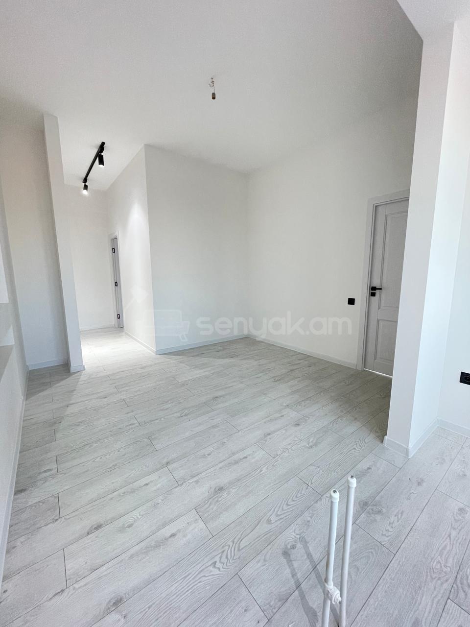 3 Սենյականոց Բնակարան Նորակառույցում, 57քմ, 5/21 հարկ, Դիզայներական Վերանորոգված