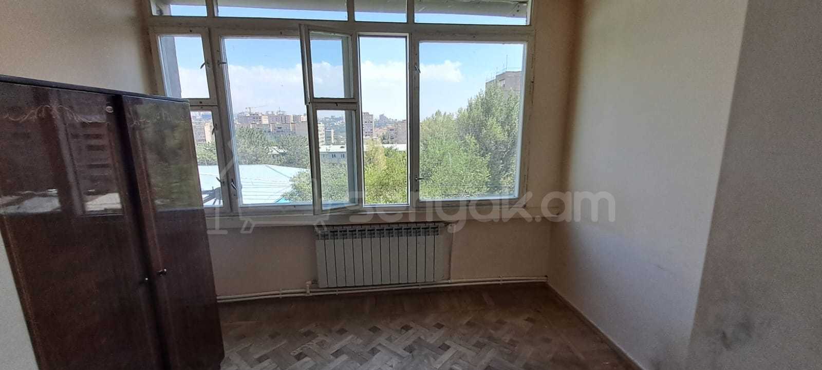 3 Սենյականոց Բնակարան, 78քմ, 4/9 հարկ, Պետական Վիճակում