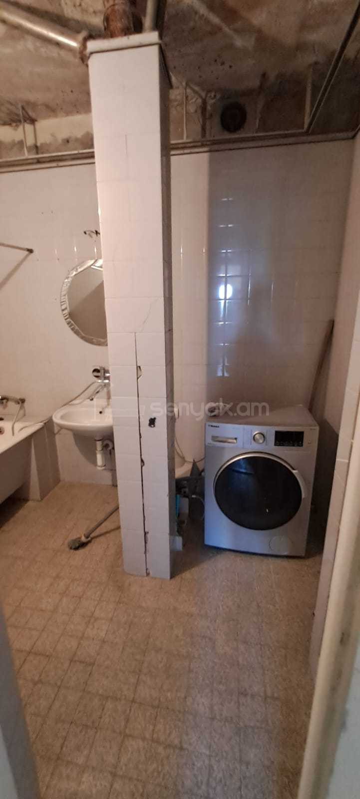 3 Սենյականոց Բնակարան, 78քմ, 4/9 հարկ, Պետական Վիճակում