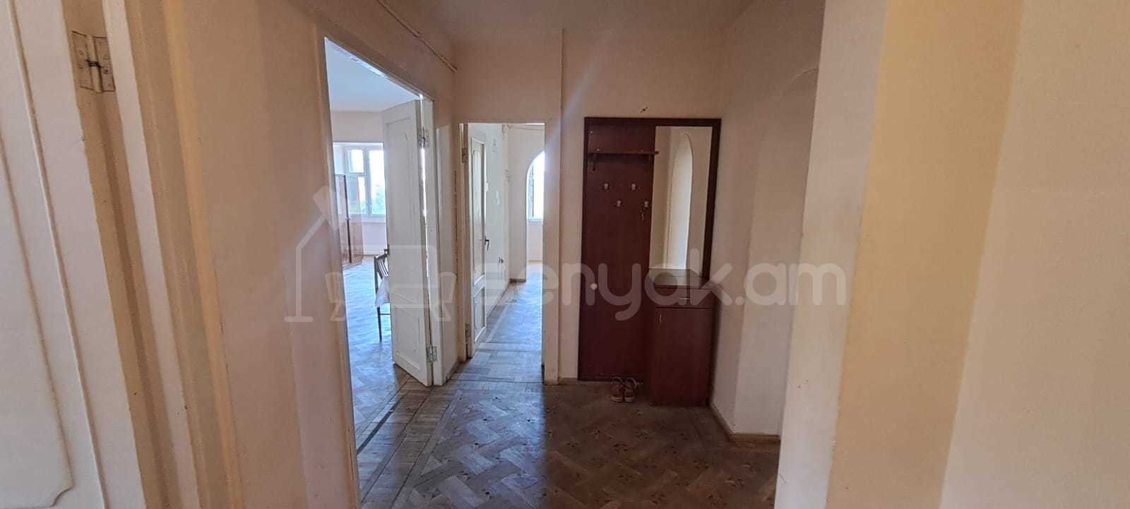 3 Սենյականոց Բնակարան, 78քմ, 4/9 հարկ, Պետական Վիճակում