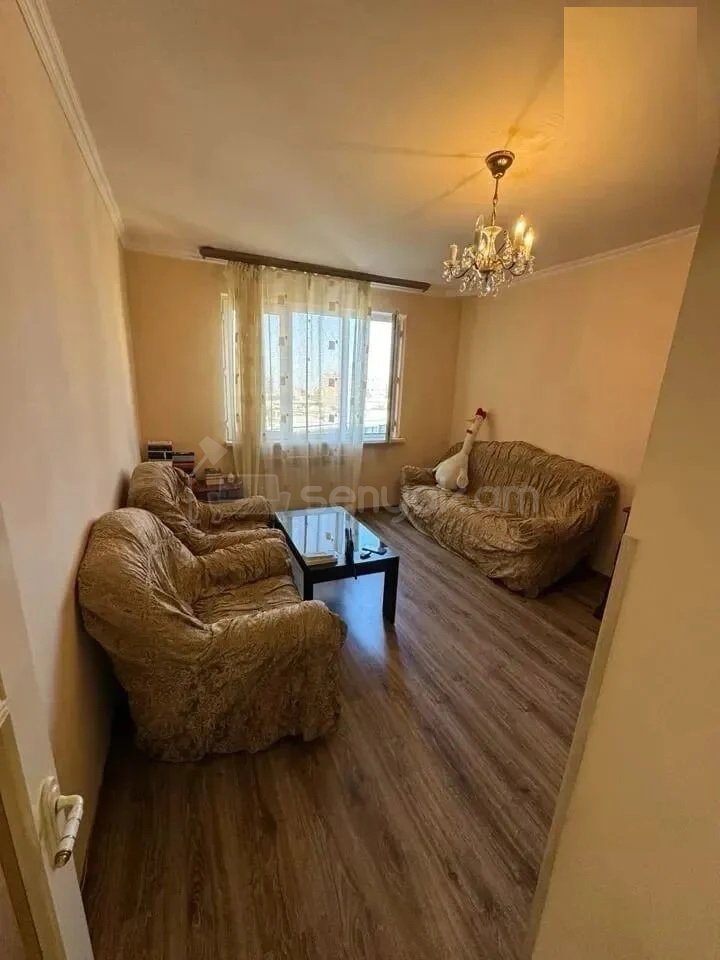 1 Սենյականոց Բնակարան, 40քմ, 8/12 հարկ, Կապիտալ Վերանորոգված