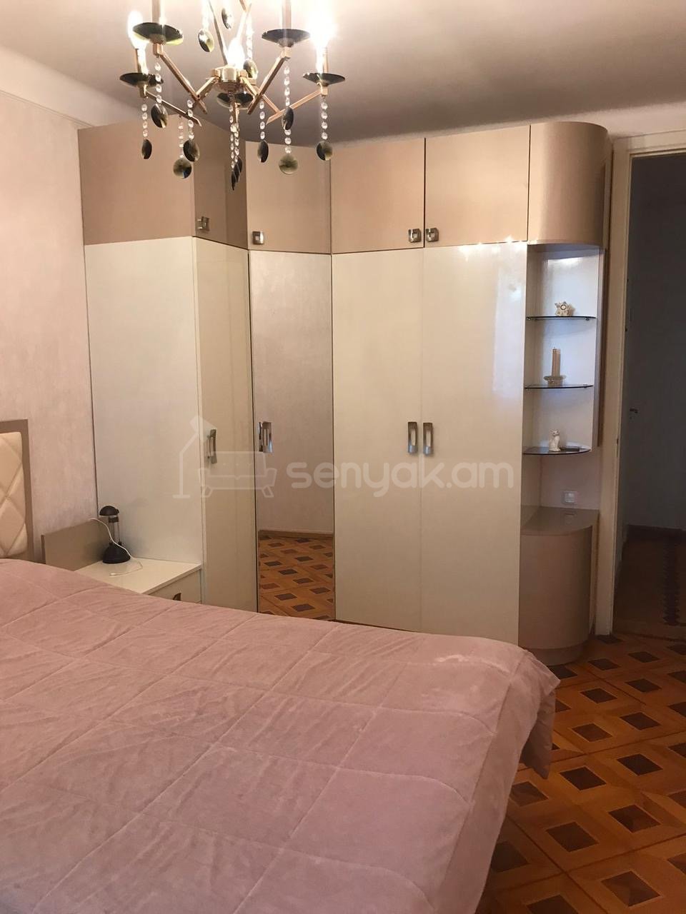 4 Սենյականոց Բնակարան, 105քմ, 2/9 հարկ, Կապիտալ Վերանորոգված, Կահավորված, Արևկող