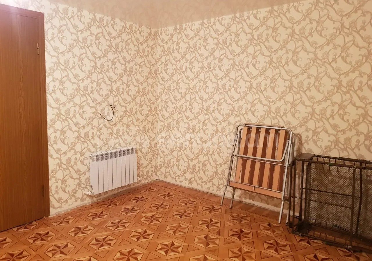 4 Սենյականոց Բնակարան Քարե Շենքում, 98քմ, 5/7 հարկ, Նորմալ Վիճակում