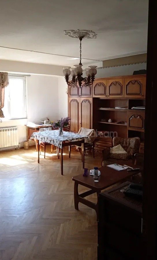 3 Սենյականոց Բնակարան, 82քմ, 3/9 հարկ, Կապիտալ Վերանորոգված, Կահավորված, Արևկող