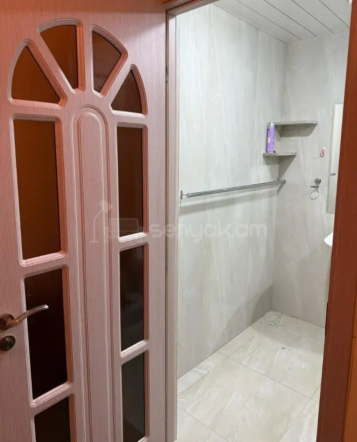 2 Սենյականոց Բնակարան Նորակառույցում, 52քմ, 5/15 հարկ, Կապիտալ Վերանորոգված, Կահավորված