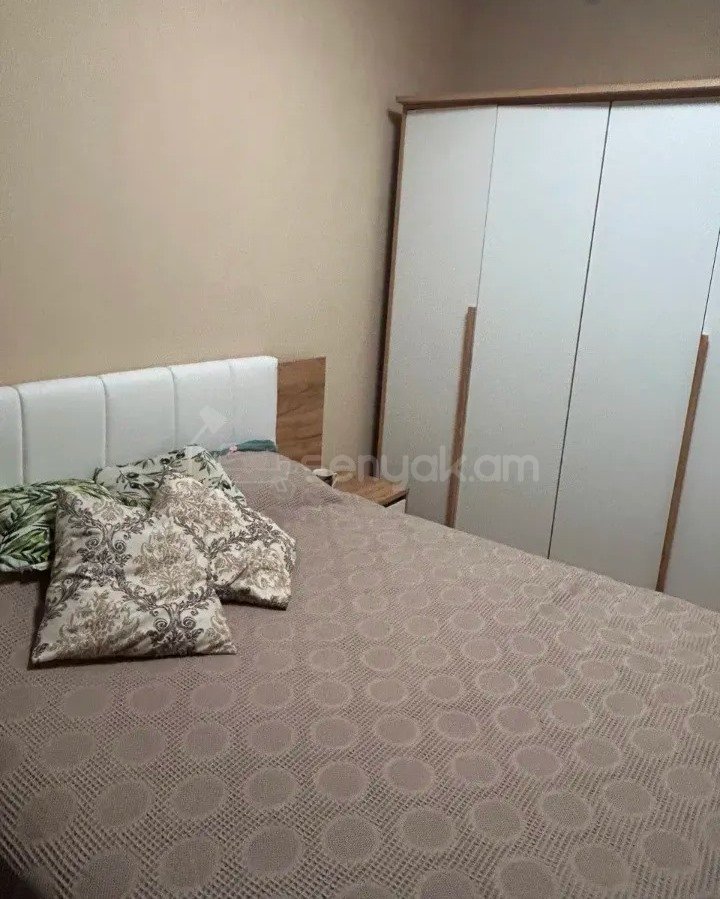 3 Սենյականոց Բնակարան, 80քմ, 6/9 հարկ, Նորմալ Վիճակում