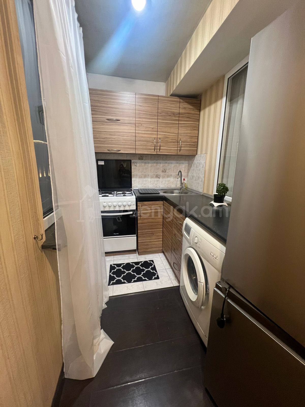 2 Սենյականոց Բնակարան, 55քմ, 9/10 հարկ, Նորմալ Վիճակում, Կահավորված