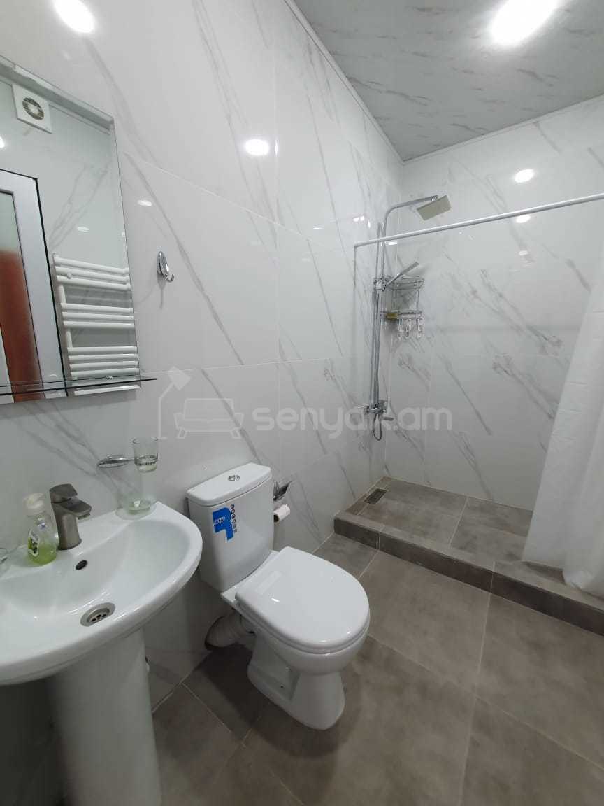 2 Սենյականոց Բնակարան Նորակառույցում, 55քմ, 10/16 հարկ, Կապիտալ Վերանորոգված, Կահավորված