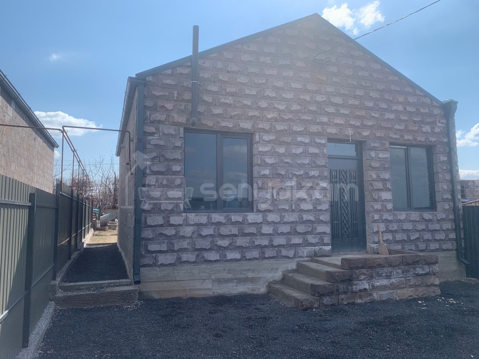 3 Սենյականոց Սեփական Տուն, 60քմ, Կապիտալ Վերանորոգված