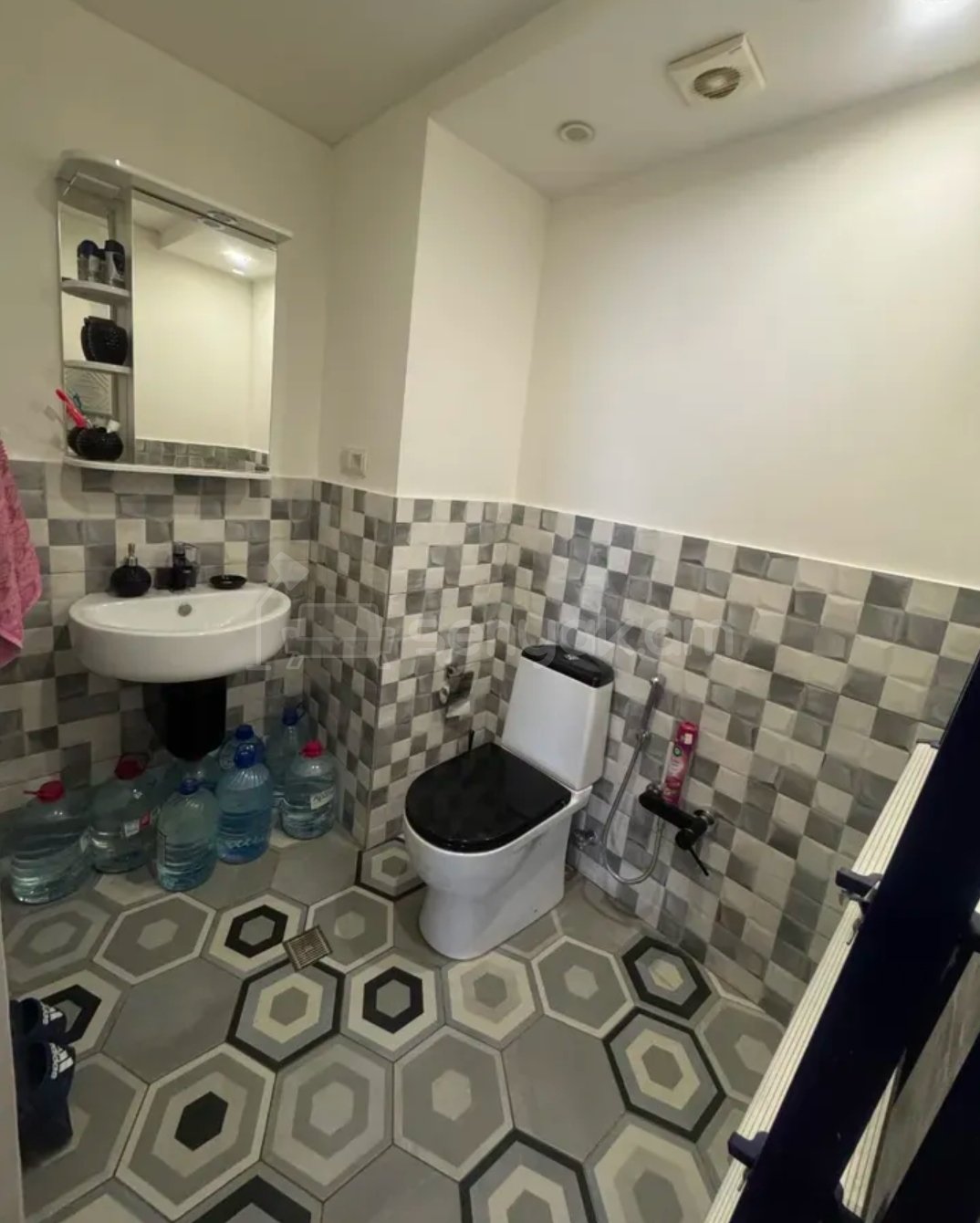 3 Սենյականոց Բնակարան Նորակառույցում, 115քմ, 20/20 հարկ, Դիզայներական Վերանորոգված