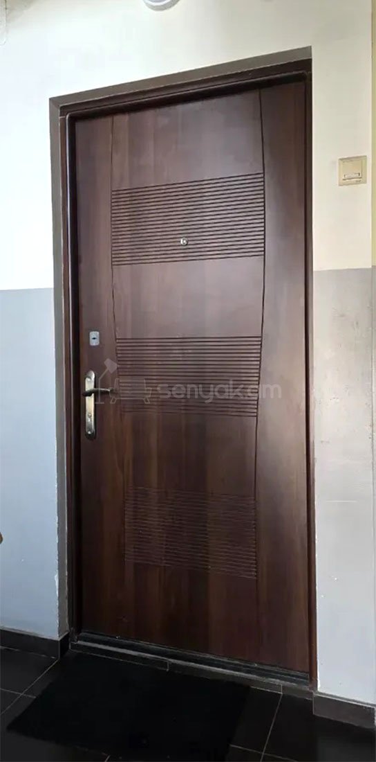 1 Սենյականոց Բնակարան Քարե Շենքում, 45քմ, 2/5 հարկ, Կապիտալ Վերանորոգված