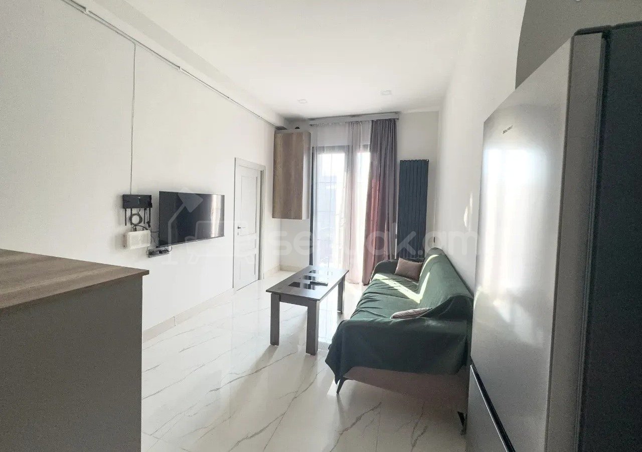 2 Սենյականոց Բնակարան Քարե Շենքում, 48քմ, 3/4 հարկ, Կապիտալ Վերանորոգված