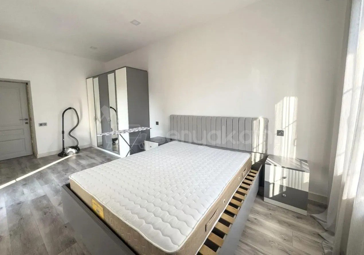 2 Սենյականոց Բնակարան Քարե Շենքում, 48քմ, 3/4 հարկ, Կապիտալ Վերանորոգված