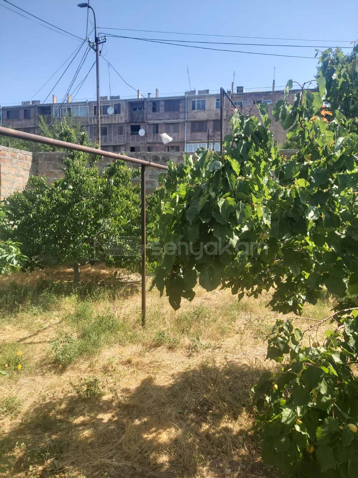 Բնակելի Նշանակության Հողատարածք, 400քմ, Պարսպապատ