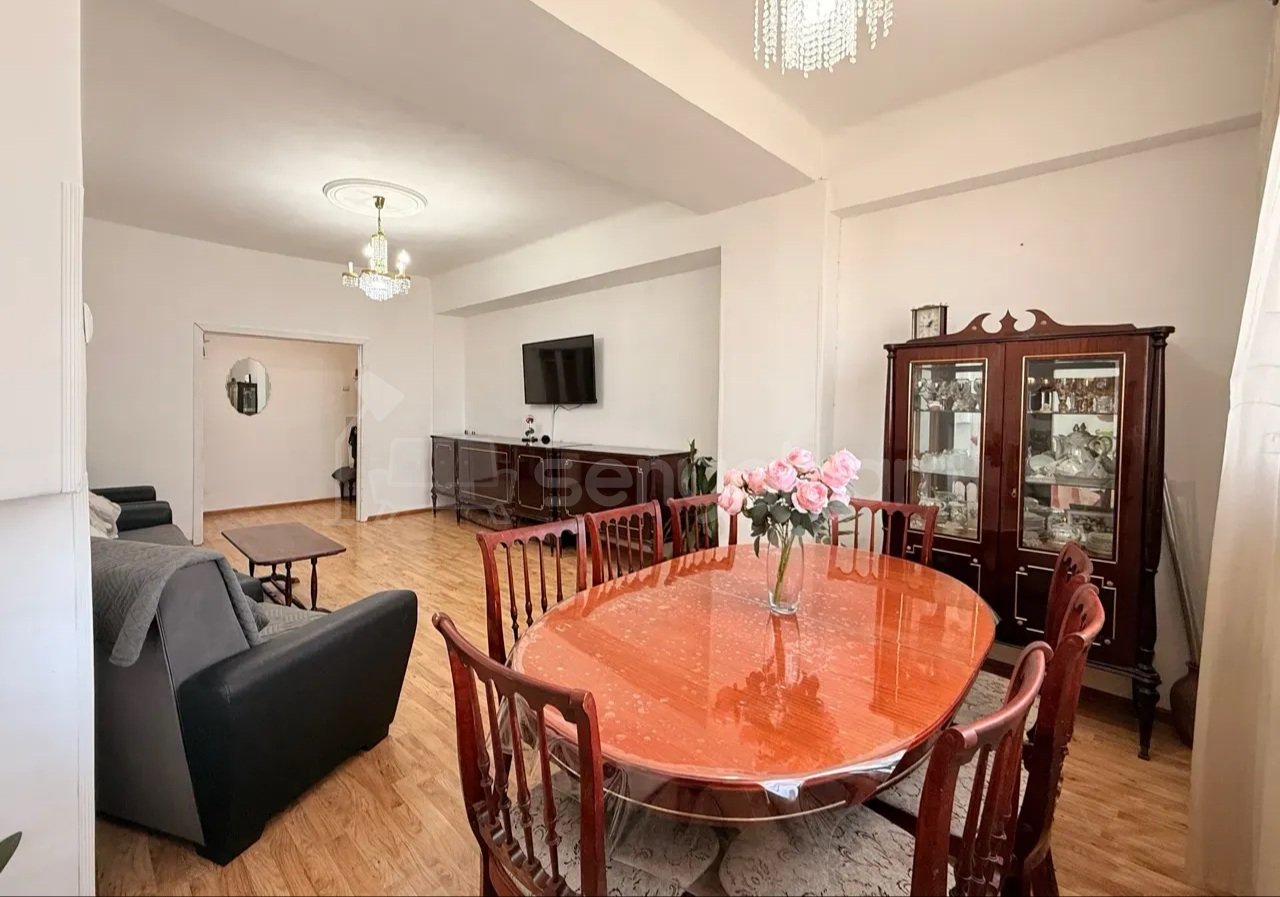 2 Սենյականոց Բնակարան, 70քմ, 8/9 հարկ, Նորմալ Վիճակում