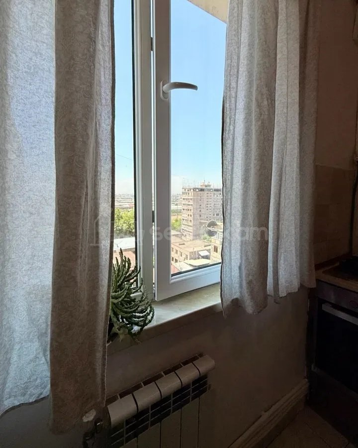 2 Սենյականոց Բնակարան, 70քմ, 8/9 հարկ, Նորմալ Վիճակում