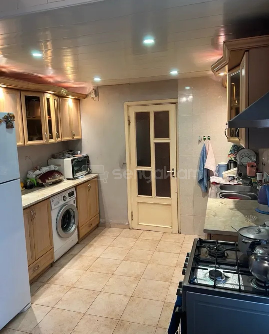 3 Սենյականոց Բնակարան Քարե Շենքում, 93քմ, 2/5 հարկ, Կոսմետիկ Վերանորոգված