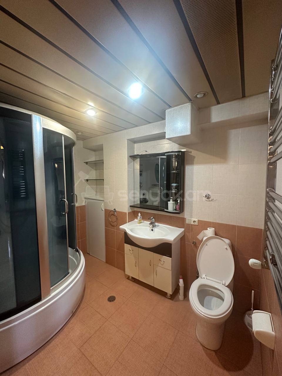 2 Սենյականոց Բնակարան, 65քմ, 7/9 հարկ, Նորմալ Վիճակում, Կահավորված, Արևկող