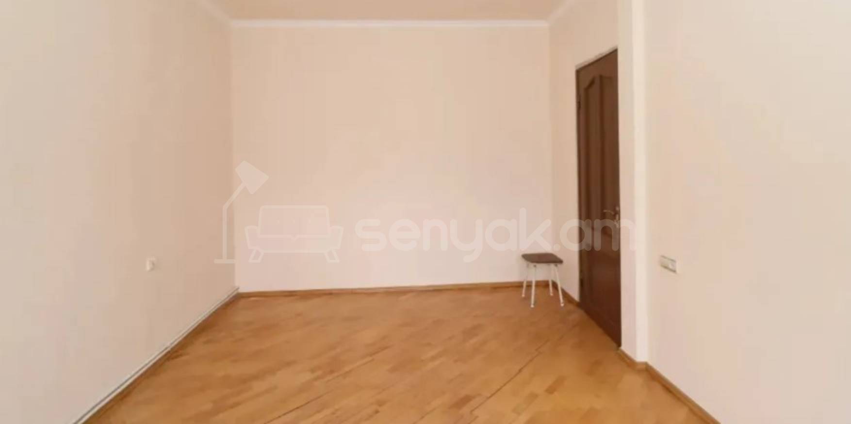 7 Սենյականոց Բնակարան Քարե Շենքում, 180քմ, 3/3 հարկ, Կոսմետիկ Վերանորոգված