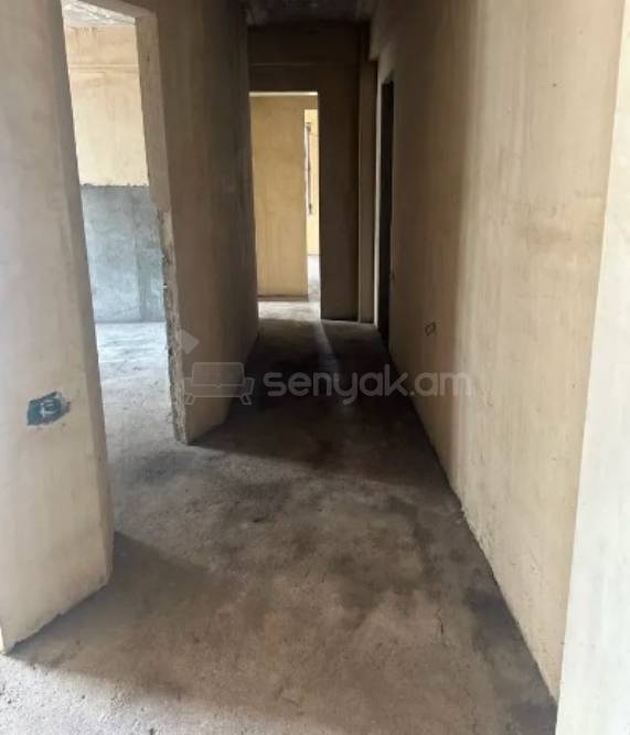 3 Սենյականոց Բնակարան Նորակառույցում, 103քմ, 4/12 հարկ, Պետական Վիճակում