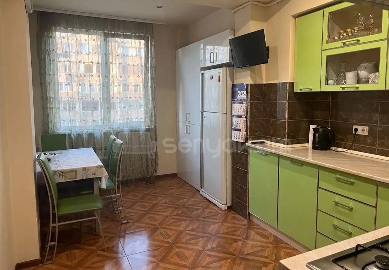 2 Սենյականոց Բնակարան Քարե Շենքում, 70քմ, 7/9 հարկ, Կապիտալ Վերանորոգված, Կահավորված