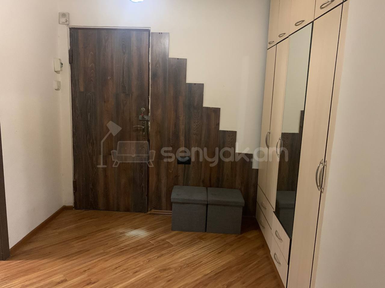 3 Սենյականոց Բնակարան, 82քմ, 9/16 հարկ, Նորմալ Վիճակում