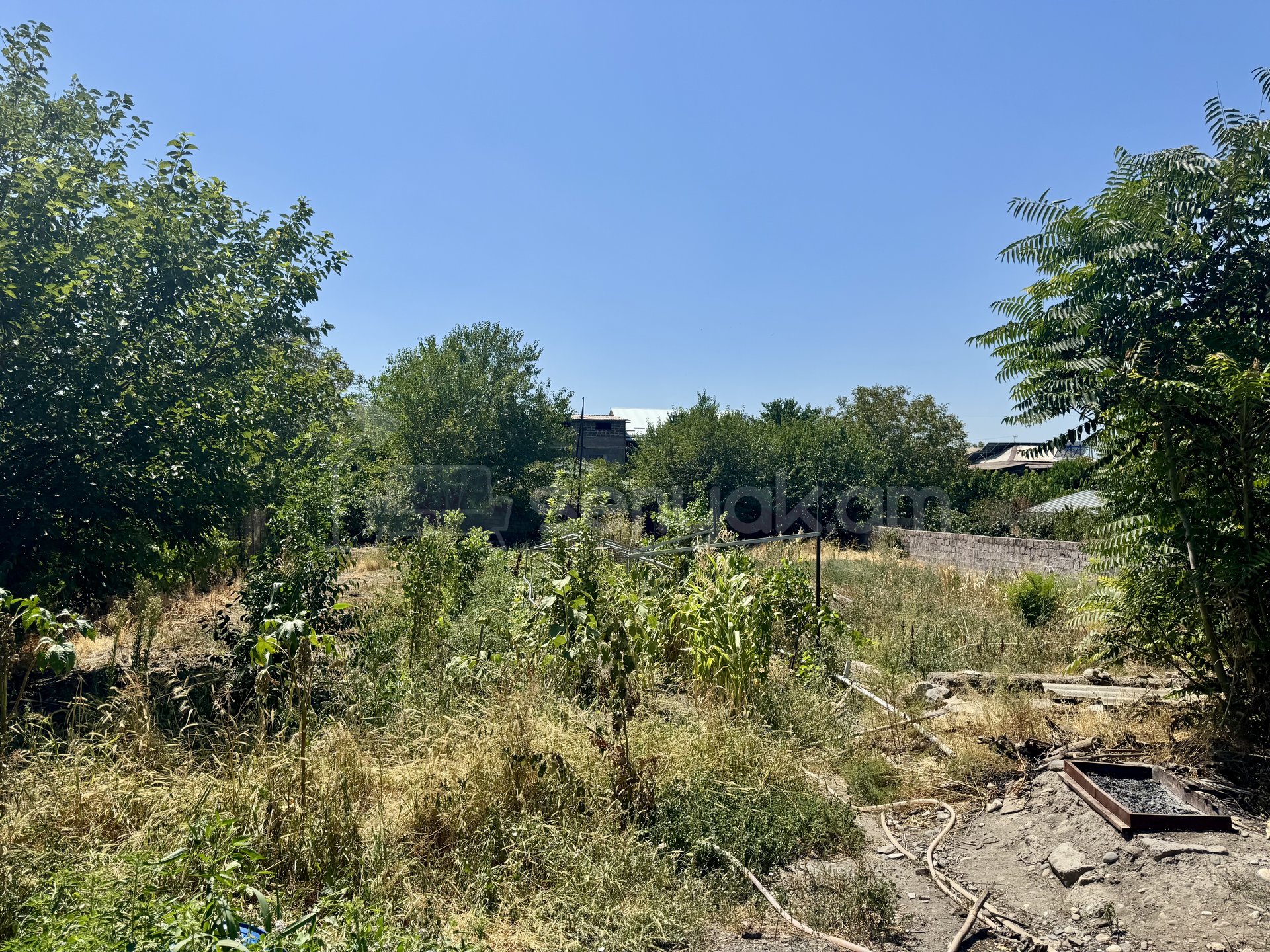 4 Սենյականոց Բնակարան Քարե Շենքում, 242քմ, 1/1 հարկ, Նորմալ Վիճակում