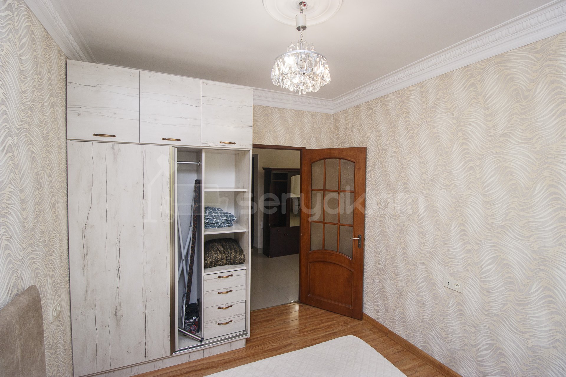 2 Սենյականոց Բնակարան Քարե Շենքում, 40քմ, 2/5 հարկ, Կապիտալ Վերանորոգված, Կահավորված, Արևկող