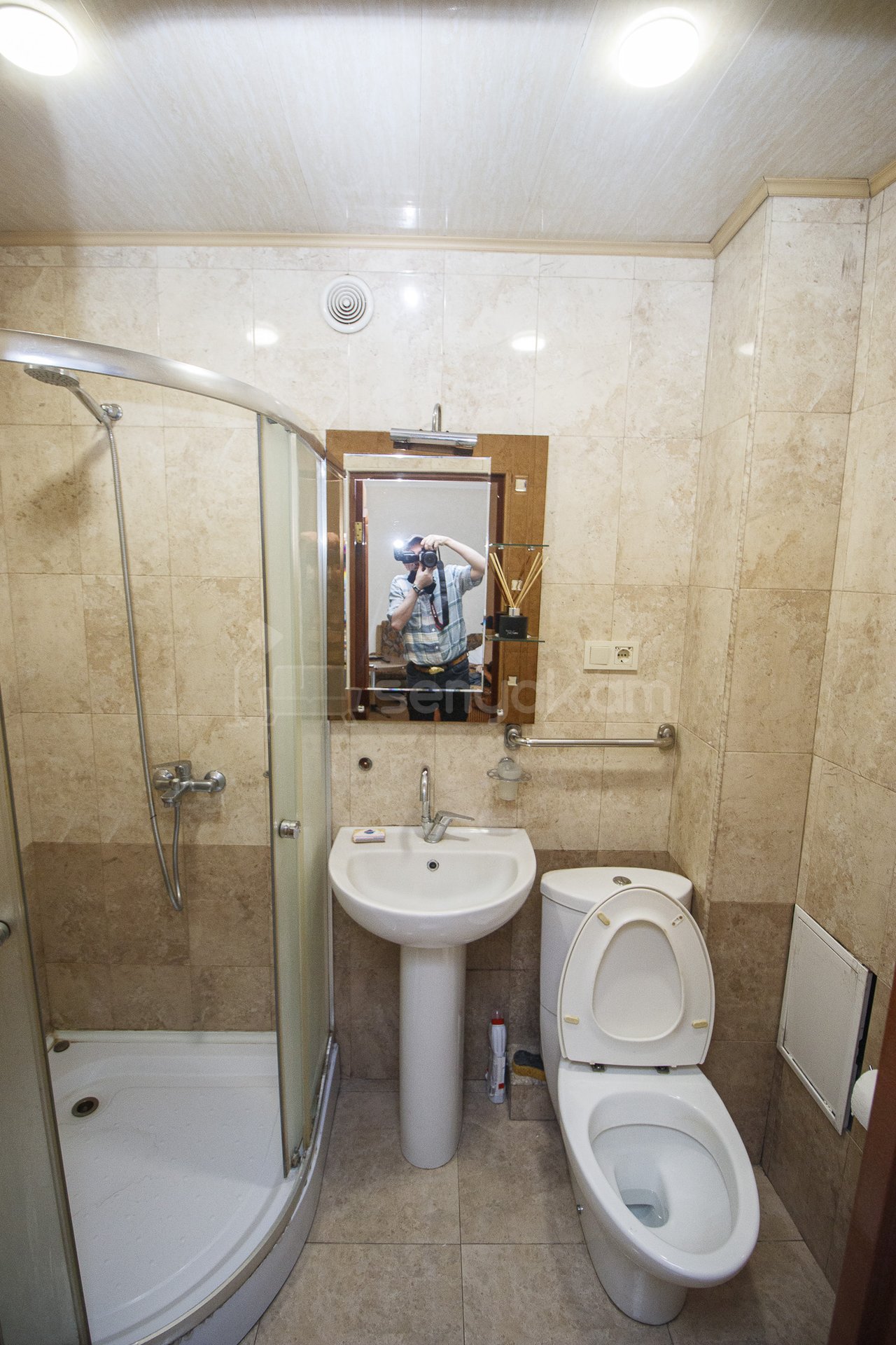 2 Սենյականոց Բնակարան Քարե Շենքում, 40քմ, 2/5 հարկ, Կապիտալ Վերանորոգված, Կահավորված, Արևկող