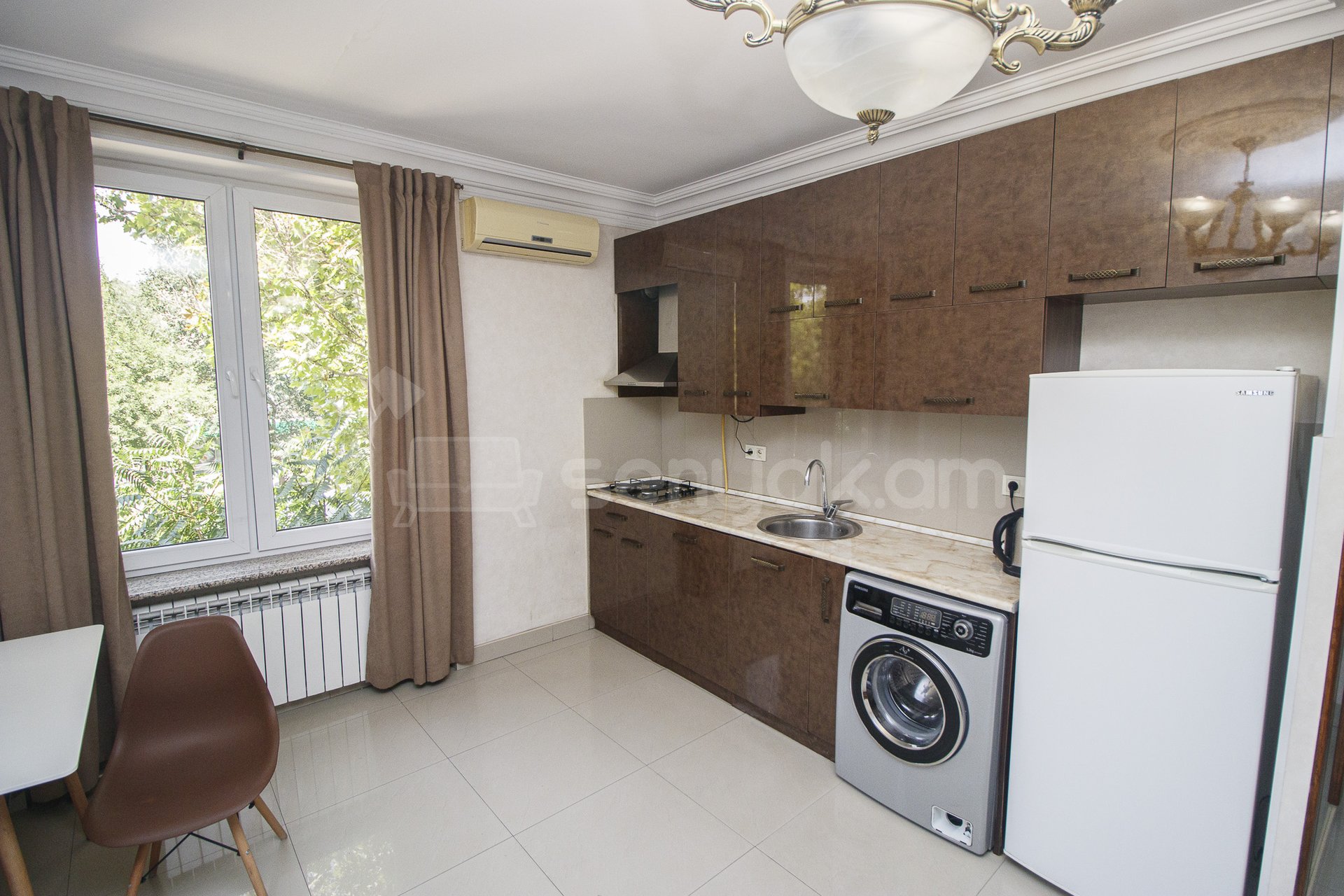 2 Սենյականոց Բնակարան Քարե Շենքում, 40քմ, 2/5 հարկ, Կապիտալ Վերանորոգված, Կահավորված, Արևկող