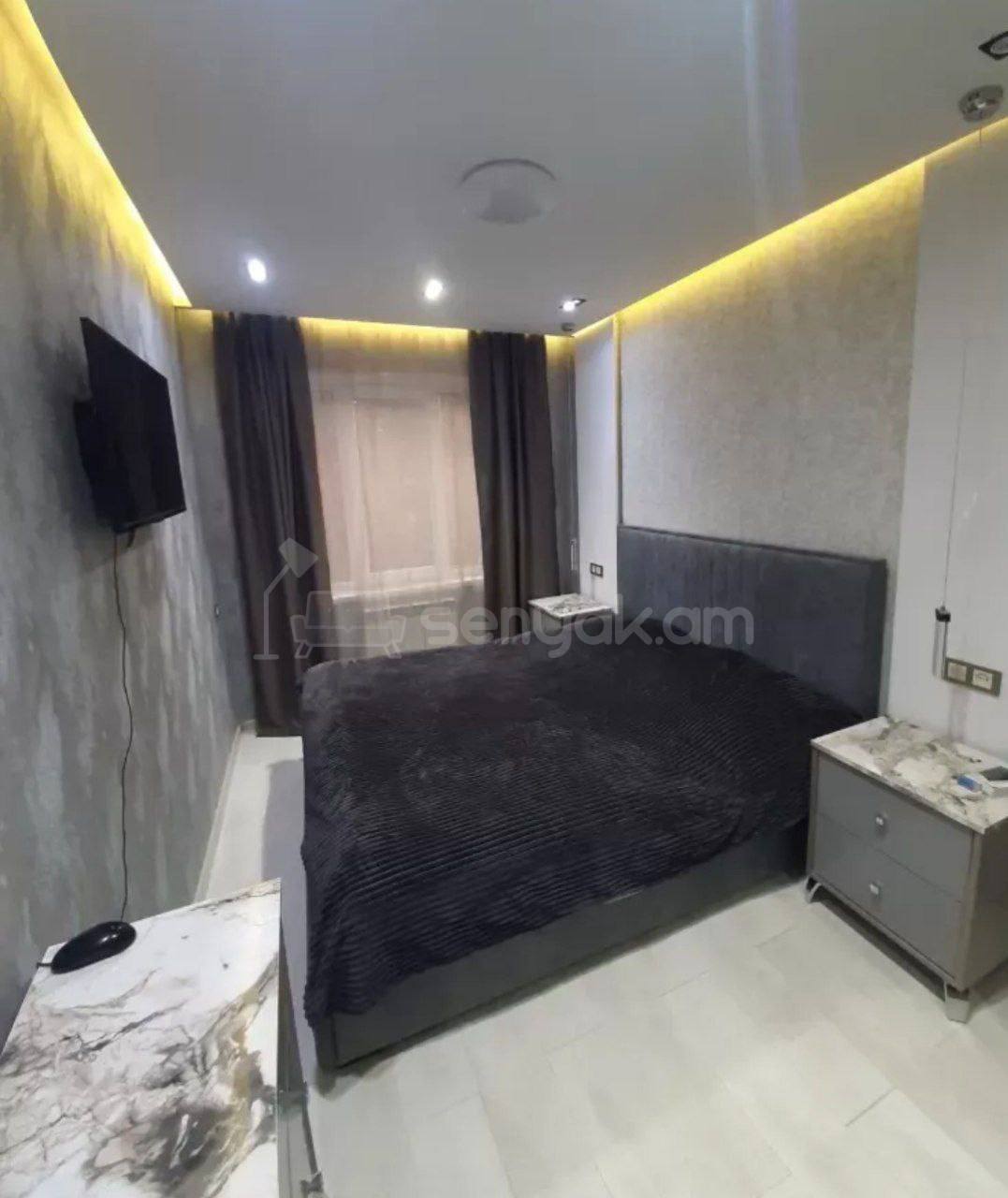 3 Սենյականոց Բնակարան, 83քմ, 1/9 հարկ, Դիզայներական Վերանորոգված, Կահավորված, Արևկող