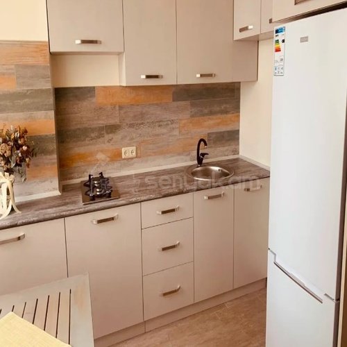 2 Սենյականոց Բնակարան, 43քմ, 7/9 հարկ, Կապիտալ Վերանորոգված, Կահավորված, Արևկող