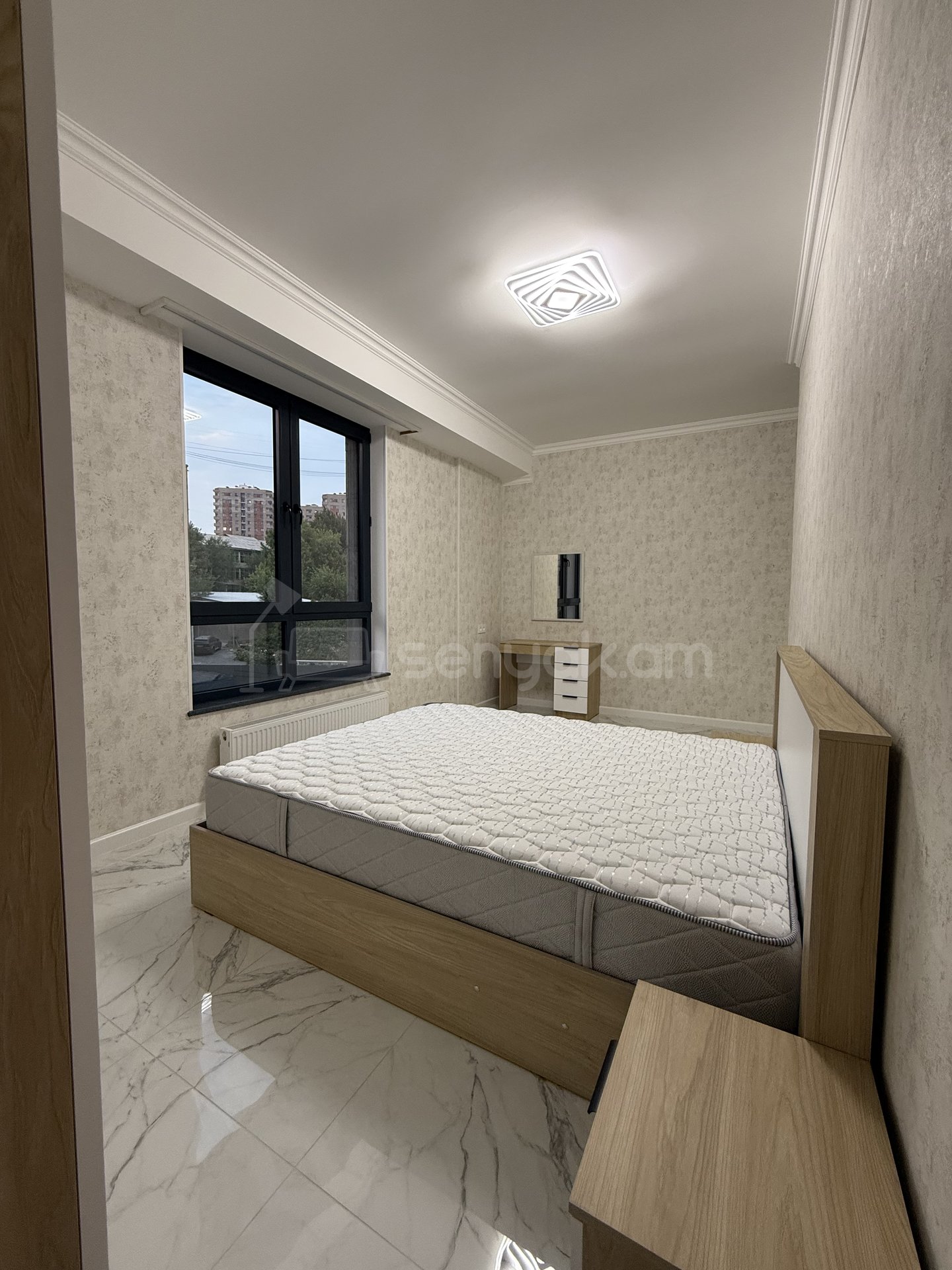 3 Սենյականոց Բնակարան Նորակառույցում, 90քմ, 4/18 հարկ, Դիզայներական Վերանորոգված, Կահավորված, Արևկող