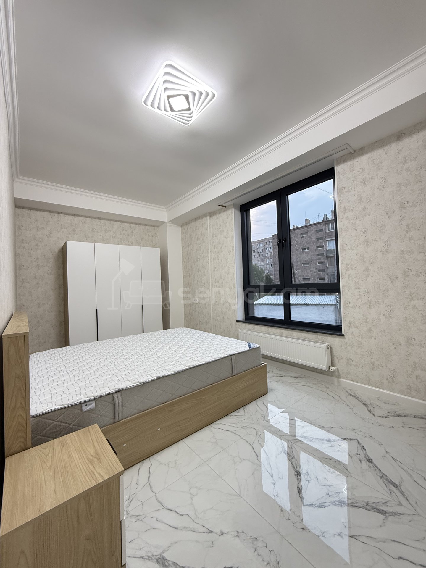 3 Սենյականոց Բնակարան Նորակառույցում, 90քմ, 4/18 հարկ, Դիզայներական Վերանորոգված, Կահավորված, Արևկող