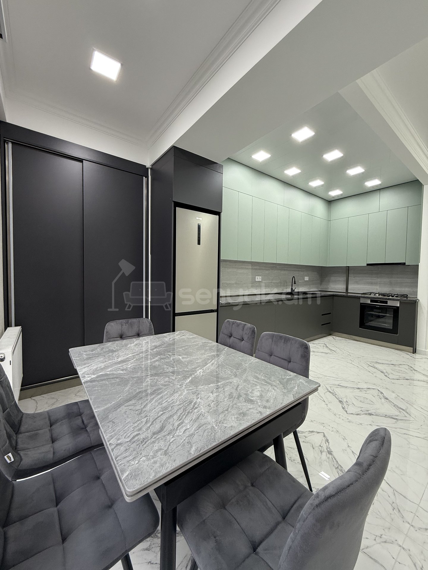 3 Սենյականոց Բնակարան Նորակառույցում, 90քմ, 4/18 հարկ, Դիզայներական Վերանորոգված, Կահավորված, Արևկող