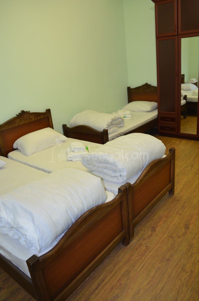 5 Սենյականոց Շքեղ Առանձնատուն, 350քմ, Լողավազանով