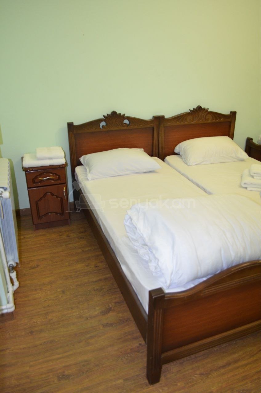 5 Սենյականոց Շքեղ Առանձնատուն, 350քմ, Լողավազանով