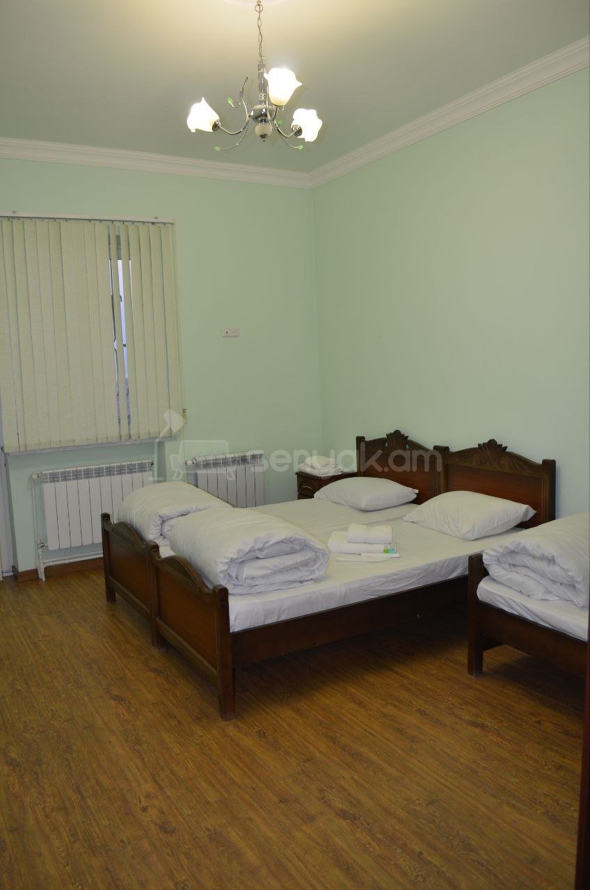 5 Սենյականոց Շքեղ Առանձնատուն, 350քմ, Լողավազանով