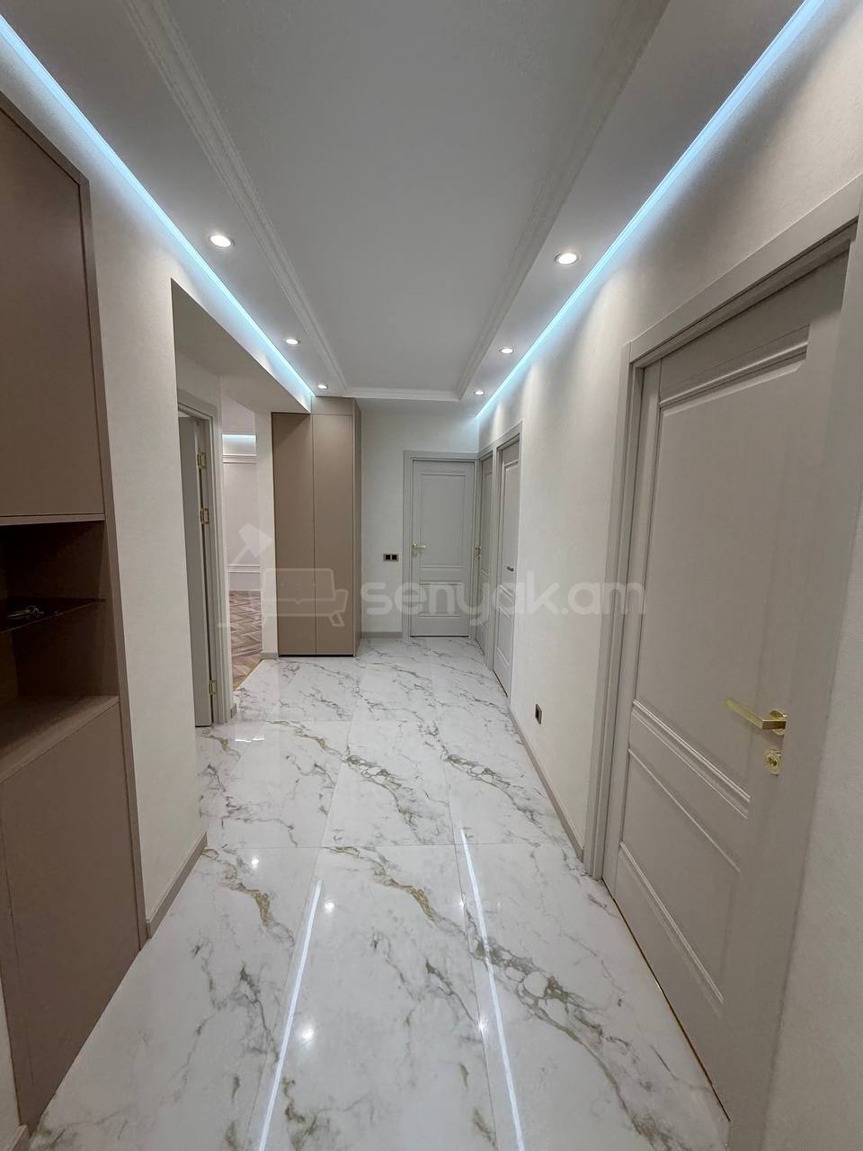 4 Սենյականոց Բնակարան, 88քմ, 2/14 հարկ, Դիզայներական Վերանորոգված