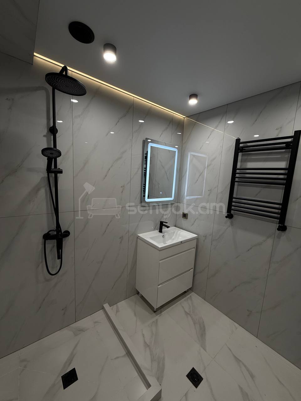 4 Սենյականոց Բնակարան, 88քմ, 2/14 հարկ, Դիզայներական Վերանորոգված