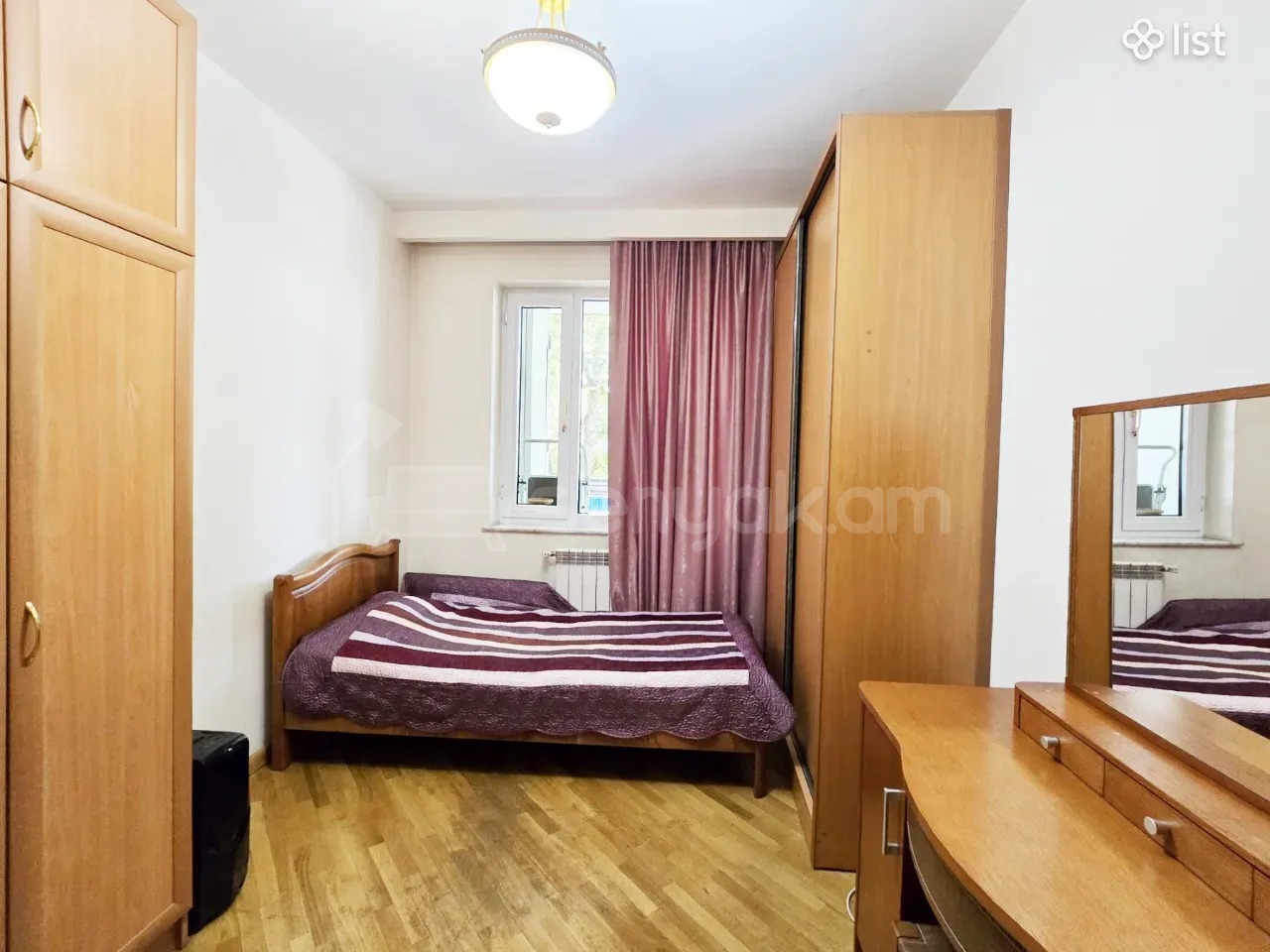 4 Սենյականոց Բնակարան Քարե Շենքում, 96քմ, 2/5 հարկ, Կապիտալ Վերանորոգված