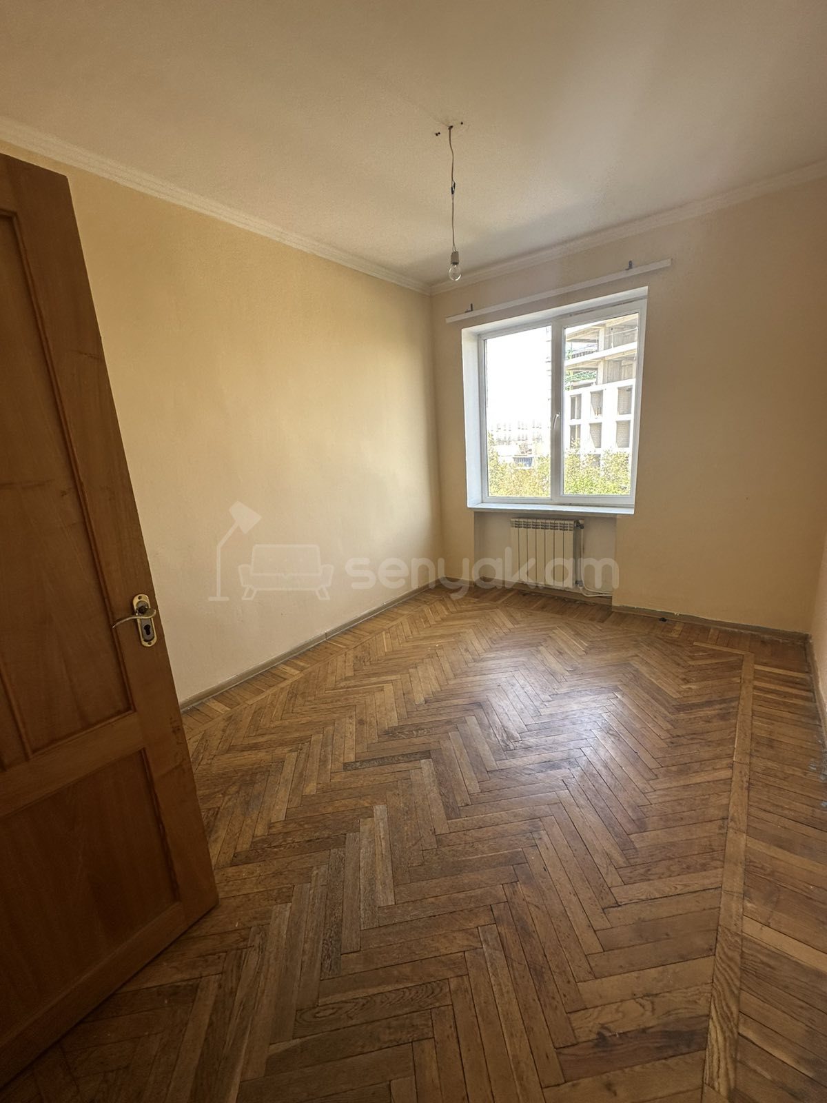 2 Սենյականոց Բնակարան Քարե Շենքում, 52քմ, 3/5 հարկ, Կապիտալ Վերանորոգված