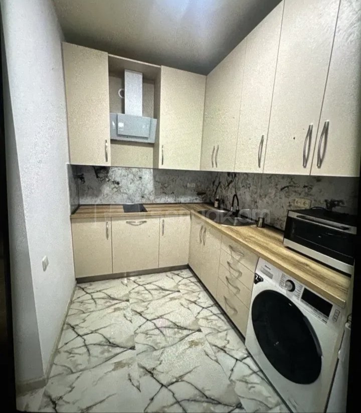 2 Սենյականոց Բնակարան Քարե Շենքում, 56քմ, 1/1 հարկ, Նորմալ Վիճակում, Կահավորված