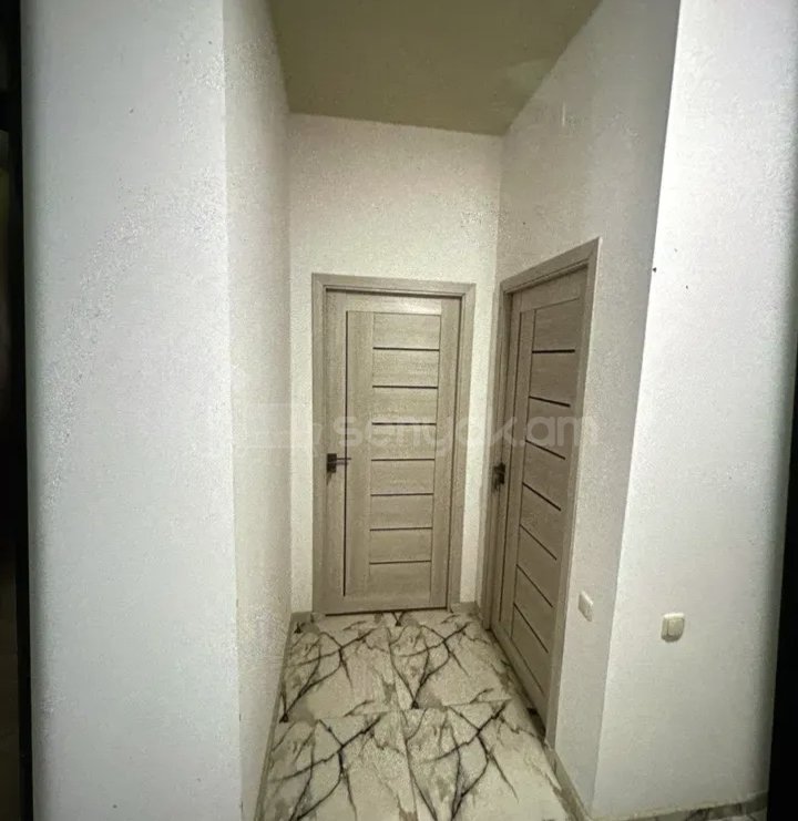 2 Սենյականոց Բնակարան Քարե Շենքում, 56քմ, 1/1 հարկ, Նորմալ Վիճակում, Կահավորված