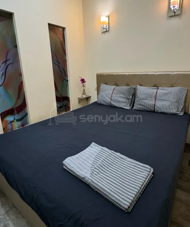 2 Սենյականոց Բնակարան Քարե Շենքում, 30քմ, 2/5 հարկ, Կապիտալ Վերանորոգված