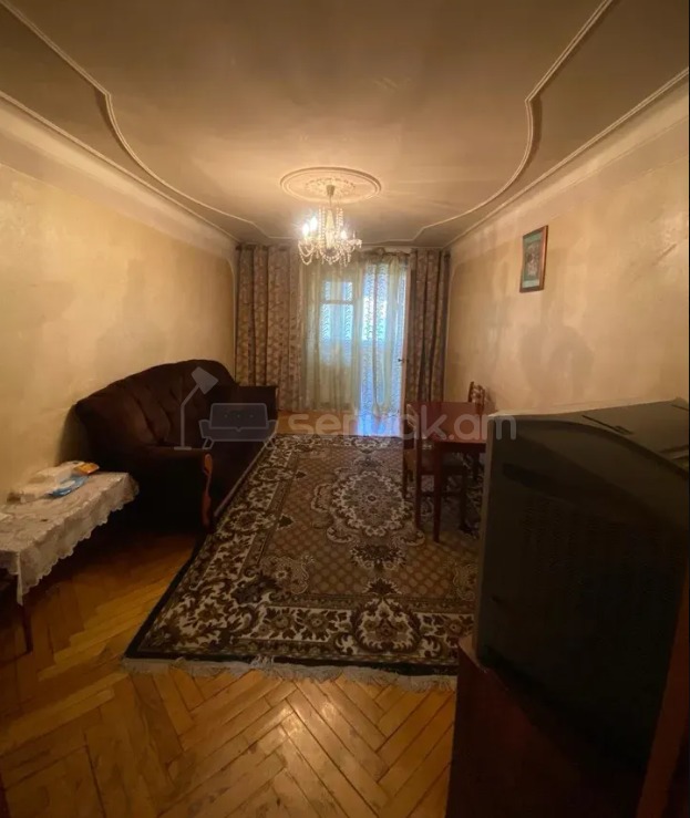 3 Սենյականոց Բնակարան Քարե Շենքում, 72քմ, 3/5 հարկ, Կոսմետիկ Վերանորոգված